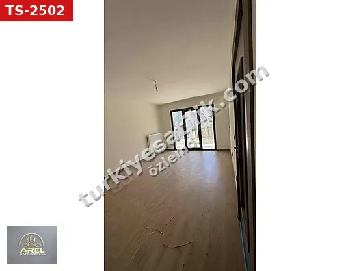 TROY GYM MELİSA DAN İNDEREDE KİRALIK ARA KAT DAİRE